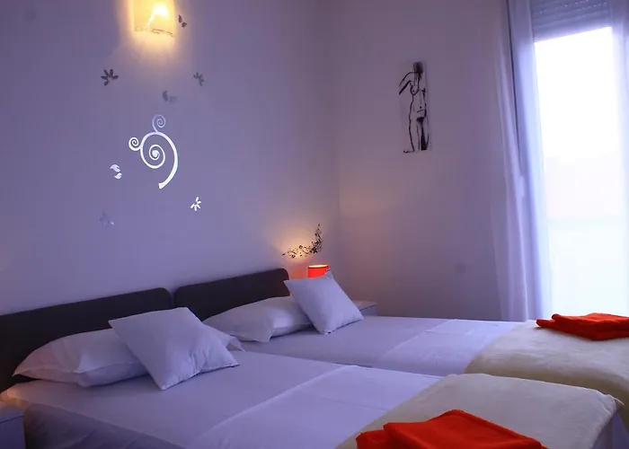 Πανσιόν Buki Σπλιτ