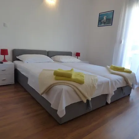 Πανσιόν Buki 4*