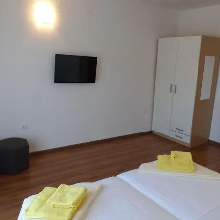 Πανσιόν Buki 4*